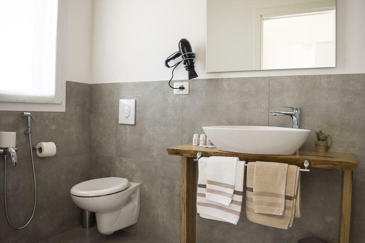 Home Suites Home Salionze Eksteriør billede